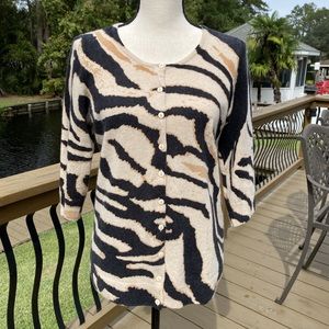 🐯Cashmere by BLOOMINGDALES Animal Print Cardigan